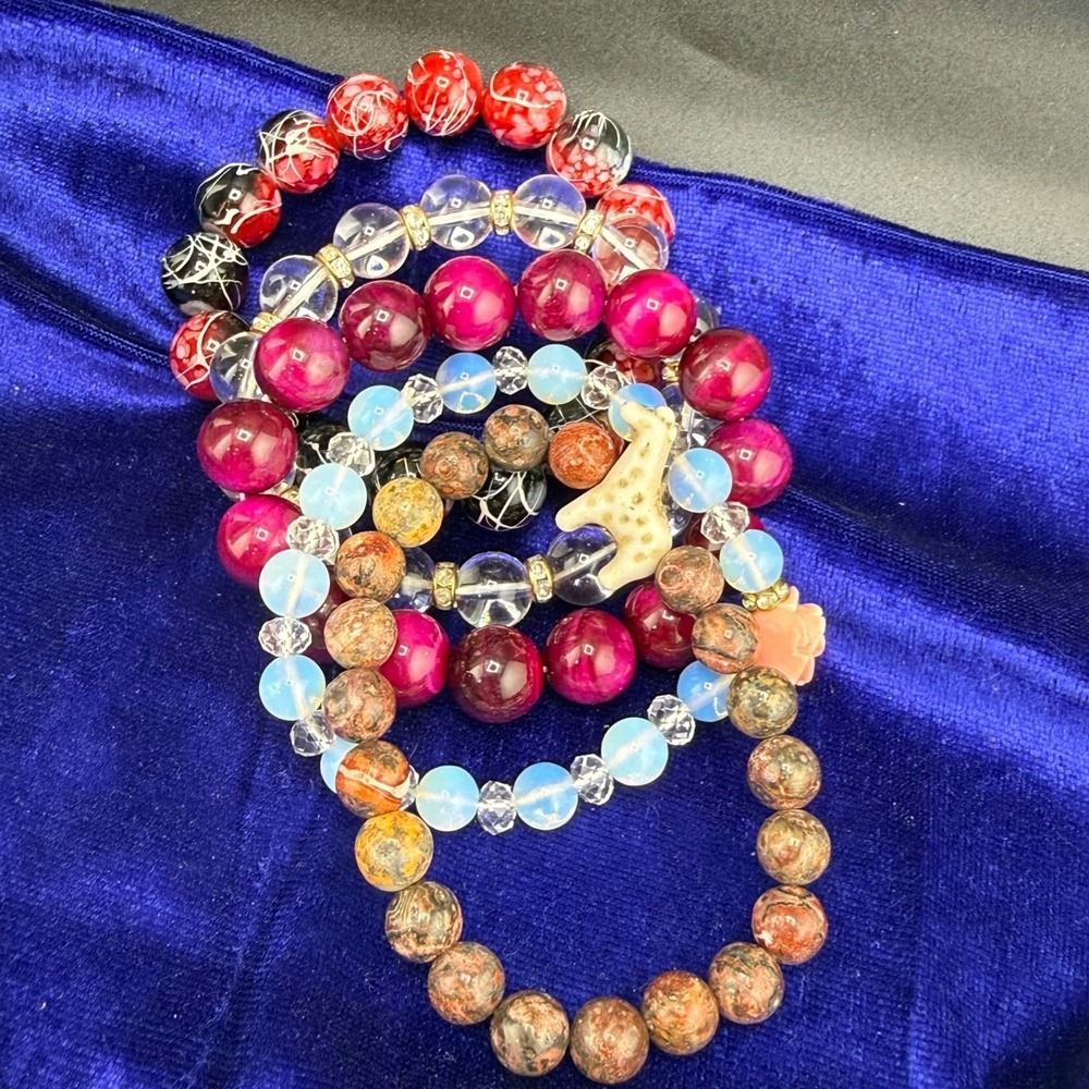 Estate Beaded Bracelet Lot Multicolor Stretch Giraffe Rose Rhinestone 6-6.5in